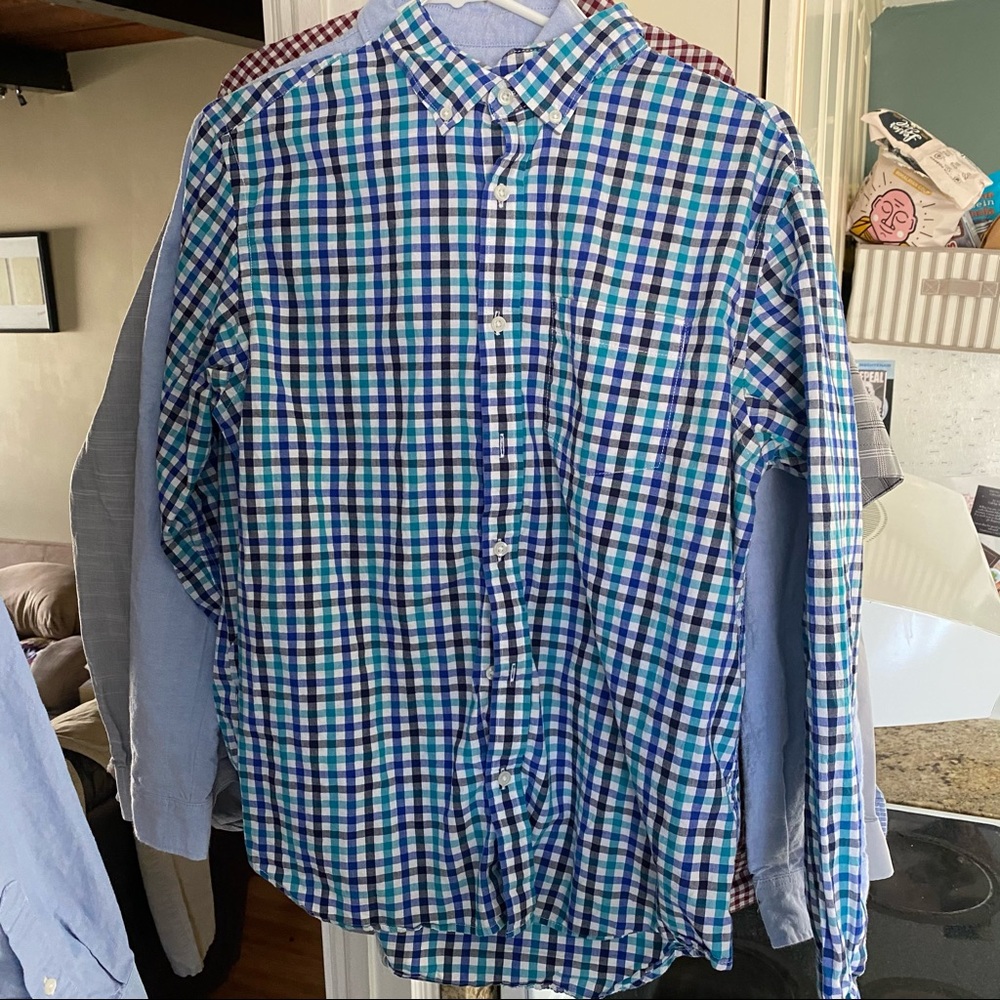 Blue checkered casual button down shirt